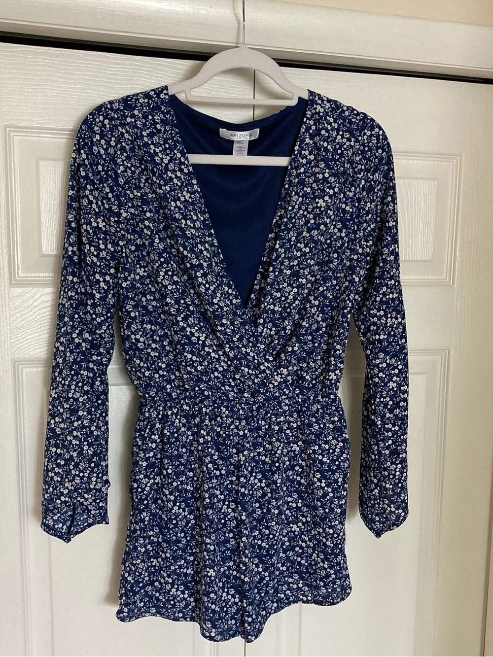 Arizona Jean Company Navy Blue with white  Floral design Long Sleeve romper